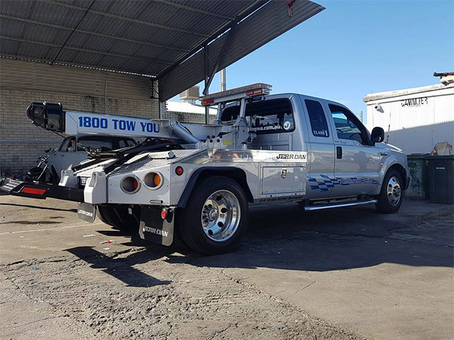 Professional towing: The advantages you need to know